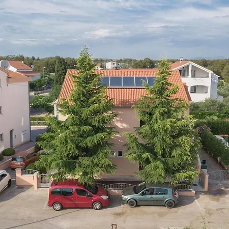 Apartmani Nedoklan Apartment