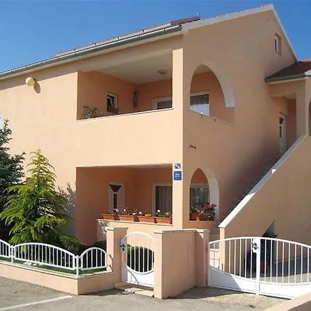 Apartmani Nedoklan Apartment *