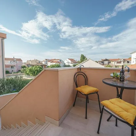 Apartment Apartmani Nedoklan Srima