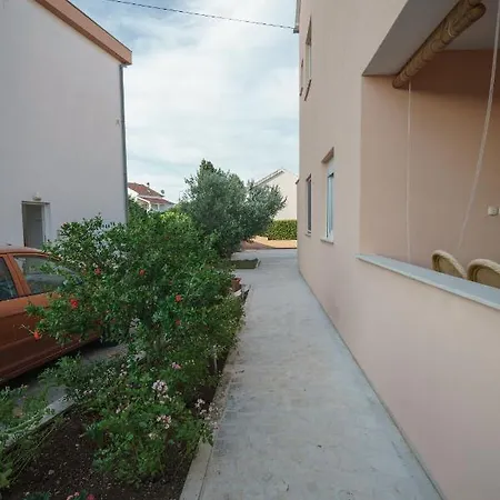 Apartment Apartmani Nedoklan *
