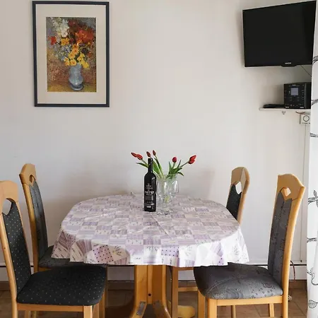Apartmani Nedoklan * Srima