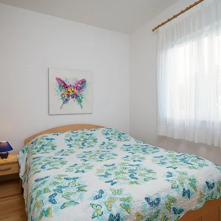 Apartment Apartmani Nedoklan Srima