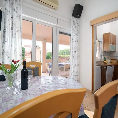 Apartmani Nedoklan *