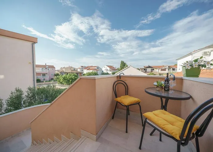 Appartement Nedoklan Srima