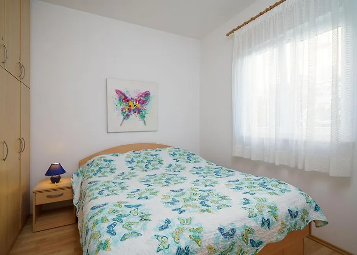 Appartement Nedoklan Srima